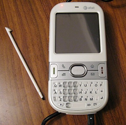 AT&T, T-Mobile Palm Centro Details Surface